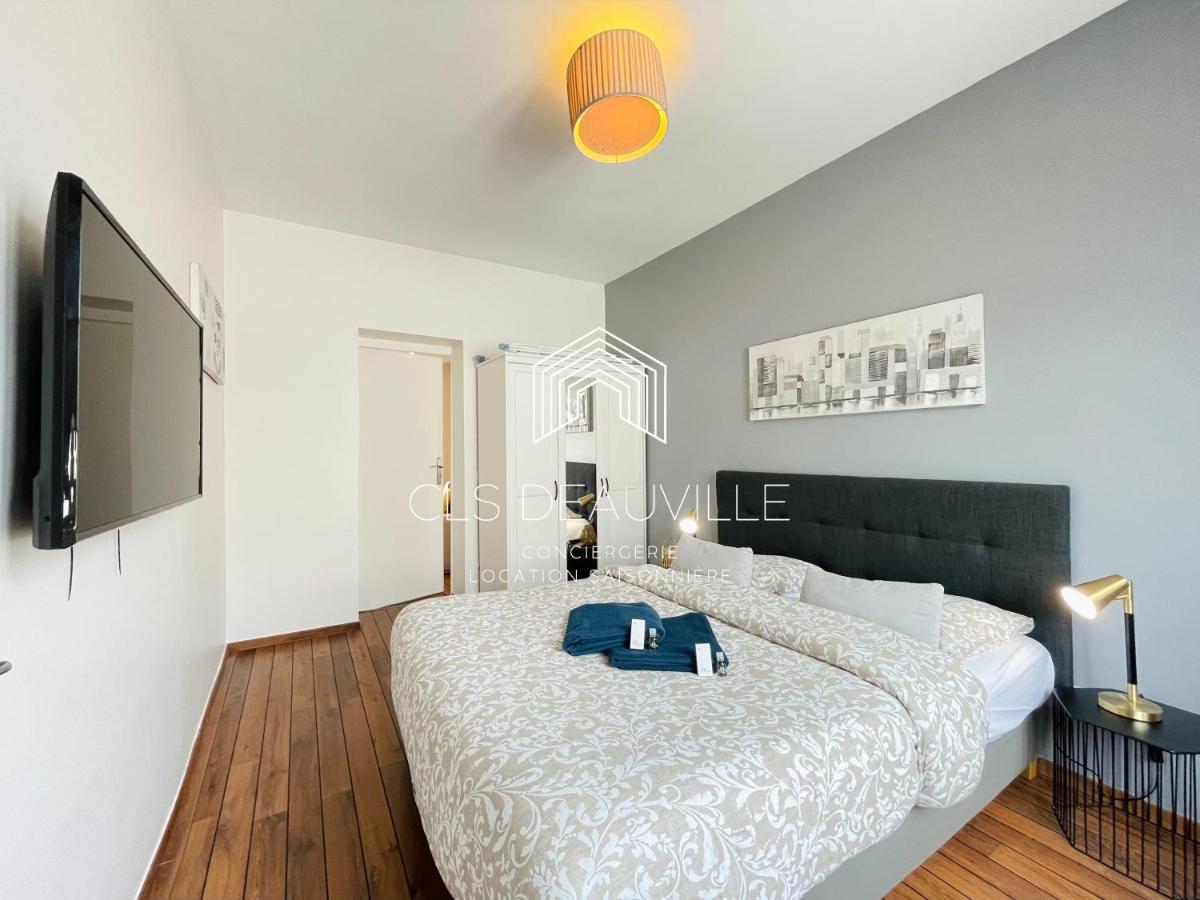 Appartement Coeur De Deauville Bagian luar foto