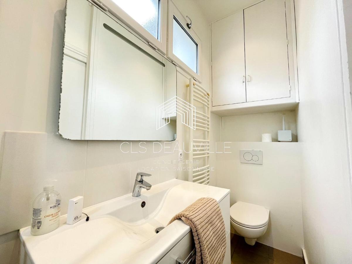 Appartement Coeur De Deauville Bagian luar foto