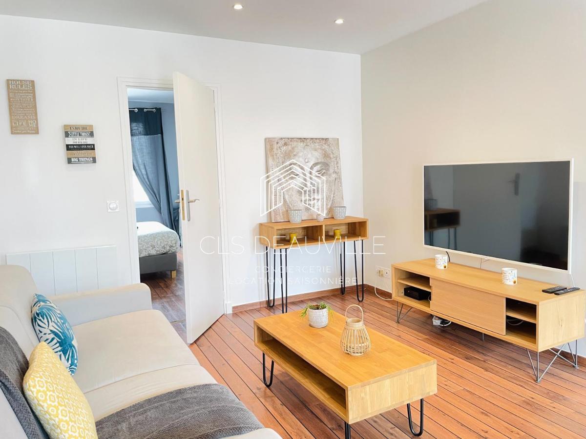 Appartement Coeur De Deauville Bagian luar foto
