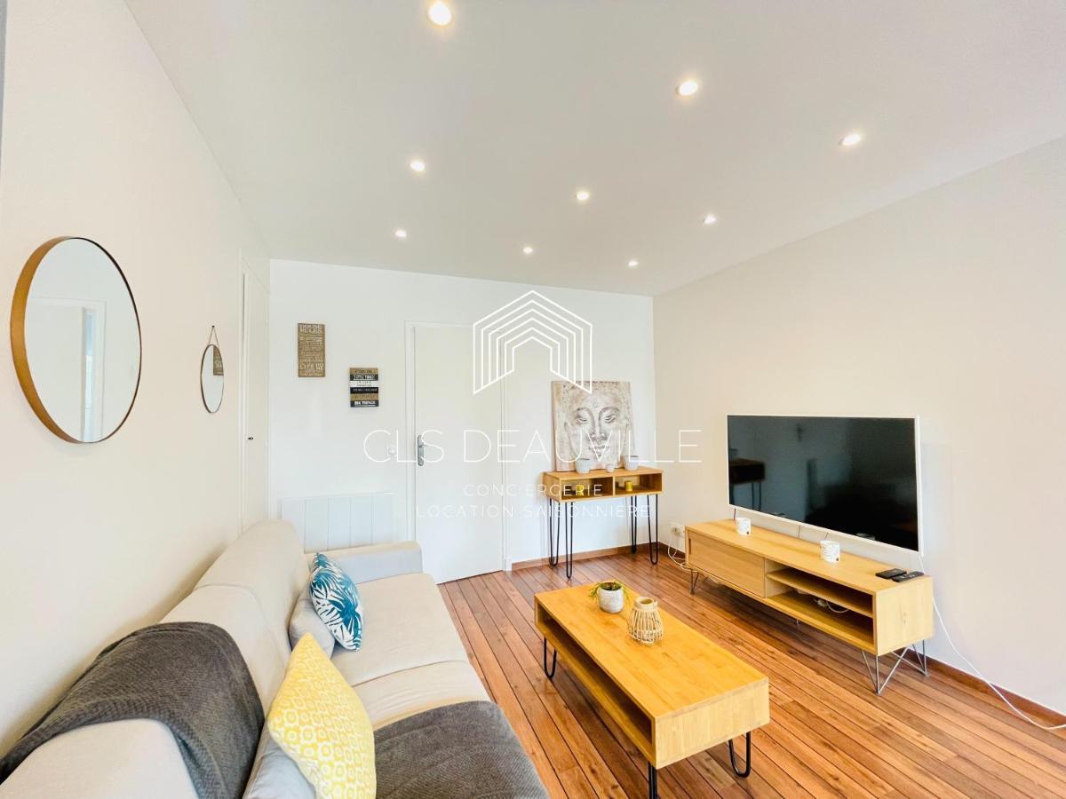 Appartement Coeur De Deauville Bagian luar foto