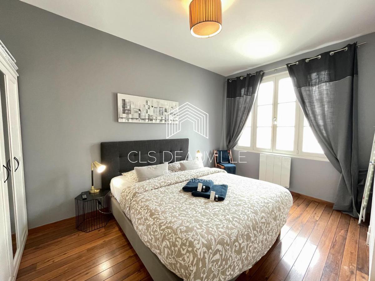 Appartement Coeur De Deauville Bagian luar foto